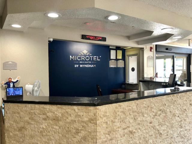 Microtel Inn By Wyndham - Мърфрийзбъроу Екстериор снимка